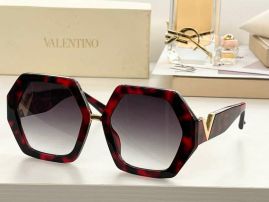 Picture of Valentino Sunglasses _SKUfw52329408fw